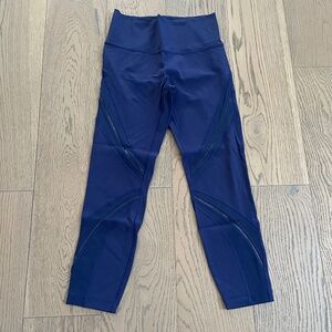 Lululemon Navy Cut-Out Cropped Leggings